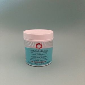First Aid Beauty Facial Radience Pads